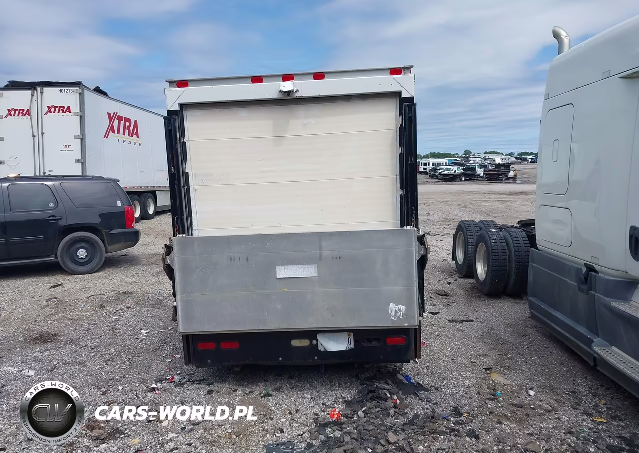 2009 Chevrolet Express Cutaway Work Van VIN:1GBHG31K791104237 - 15