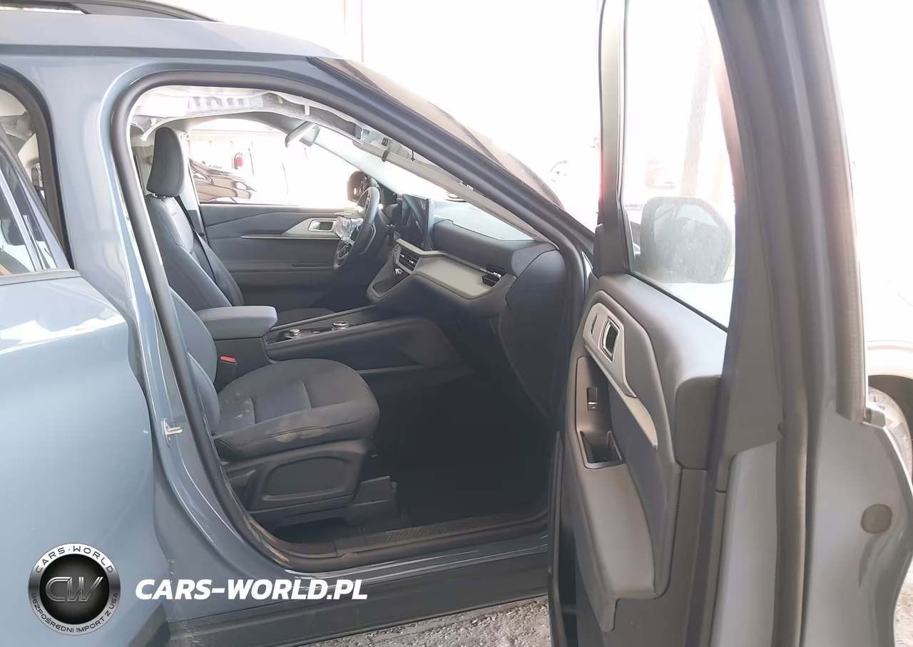 2026 Ford Explorer Active VIN:1FMUK8DH8TGB14555 - 5