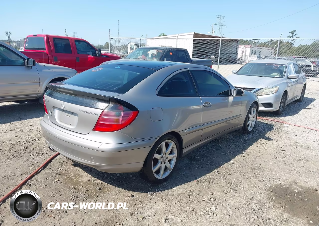 2004 Mercedes-Benz C 230 Kompressor Sport VIN:WDBRN40J34A633874 - 4