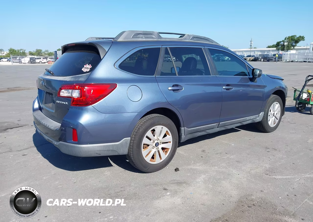 2015 Subaru Outback 2.5I Premium VIN:4S4BSBFC0F3354183 - 4