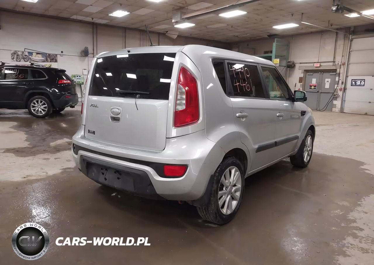 2013 Kia Soul + VIN:KNDJT2A63D7769826 - 4