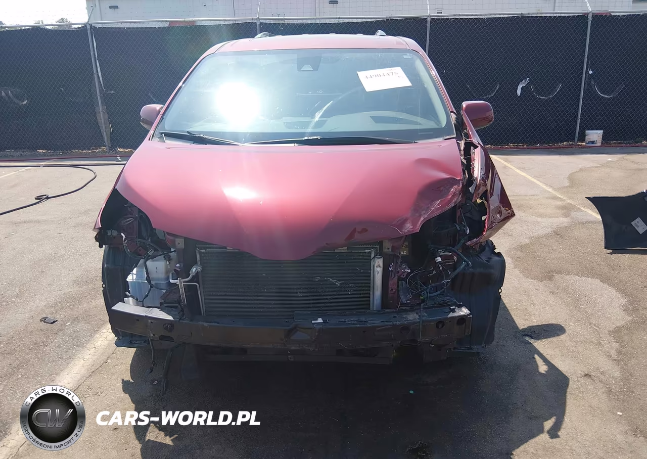 2019 Toyota Sienna Xle 8 Passenger VIN:5TDYZ3DCXKS005852 - 13