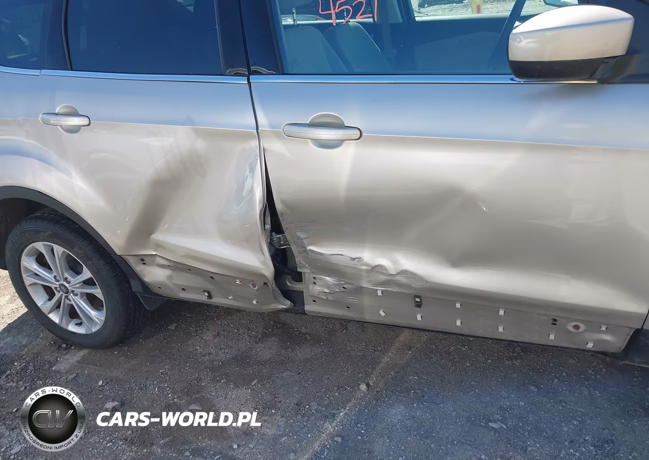 2017 Ford Escape Se VIN:1FMCU9GDXHUB56142 - 6