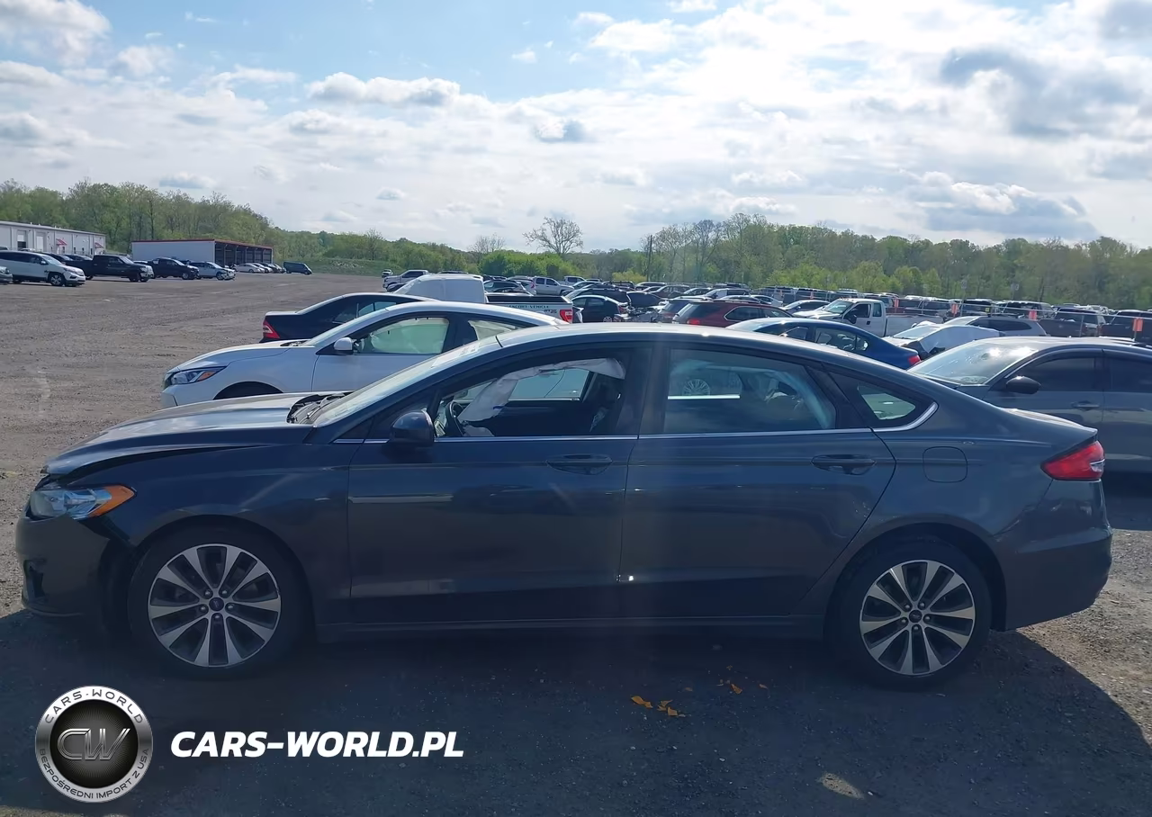 2019 Ford Fusion Se VIN:3FA6P0T94KR271152 - 14