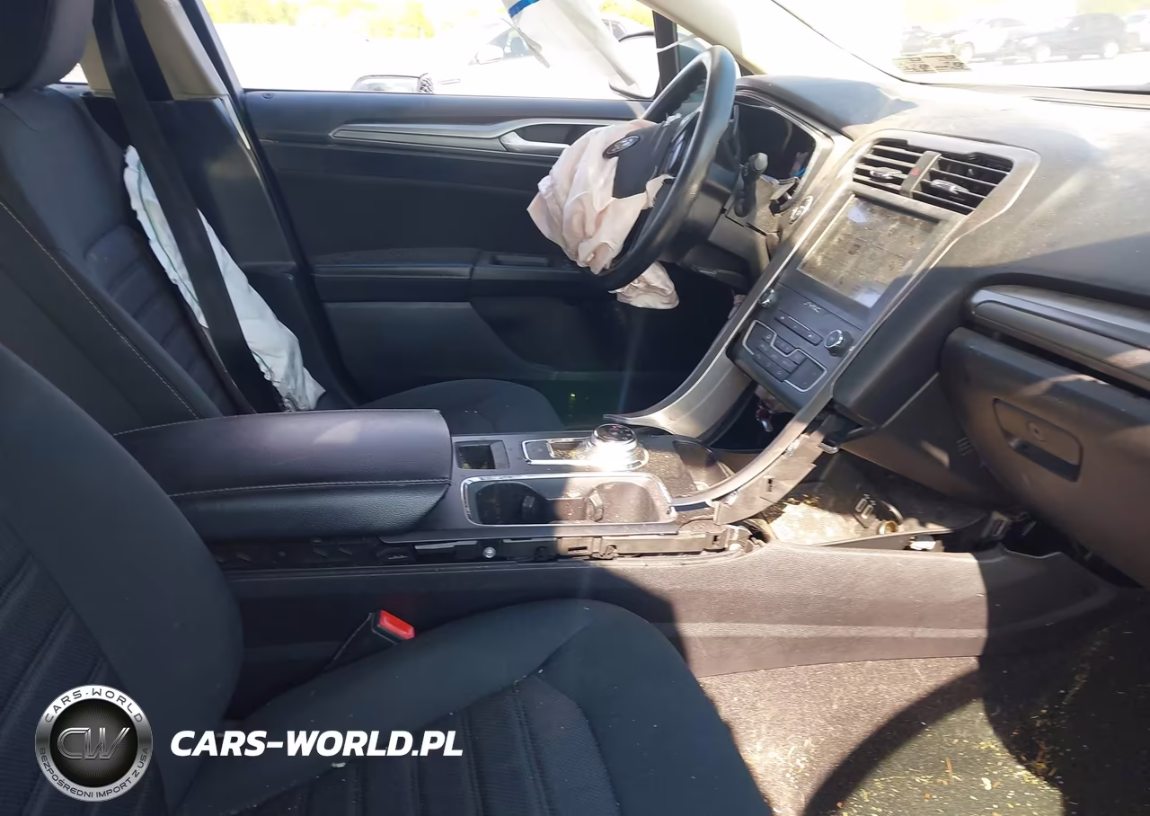 2019 Ford Fusion Se VIN:3FA6P0T94KR271152 - 5