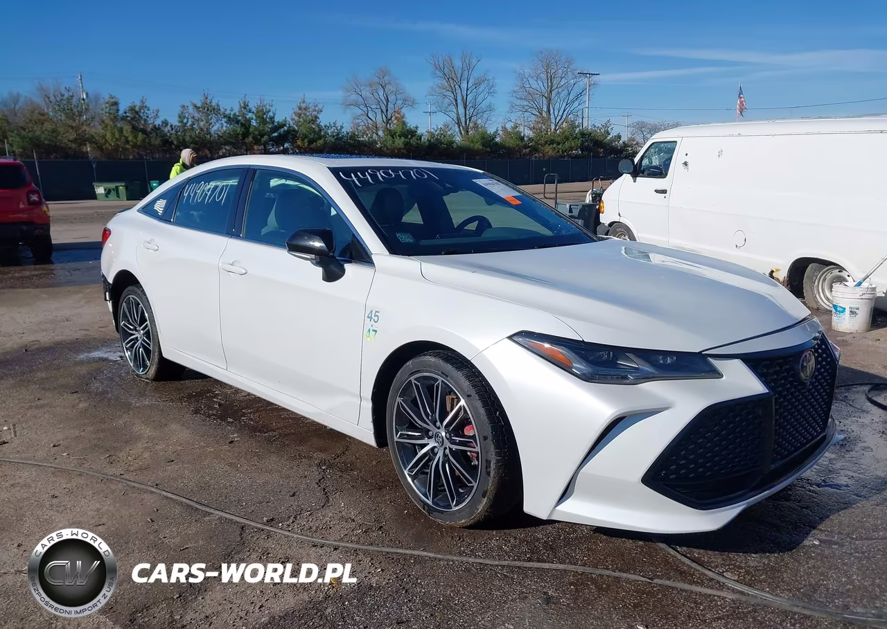 2019 Toyota Avalon Touring