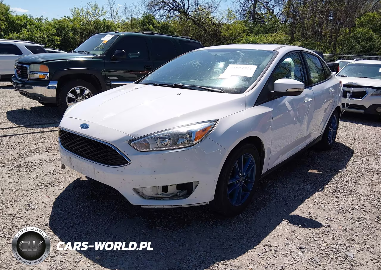 2015 Ford Focus Se VIN:1FADP3FE8FL297825 - 2