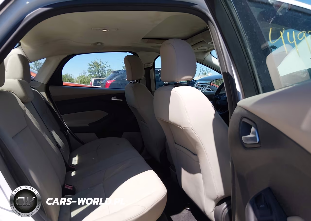 2015 Ford Focus Se VIN:1FADP3FE8FL297825 - 8