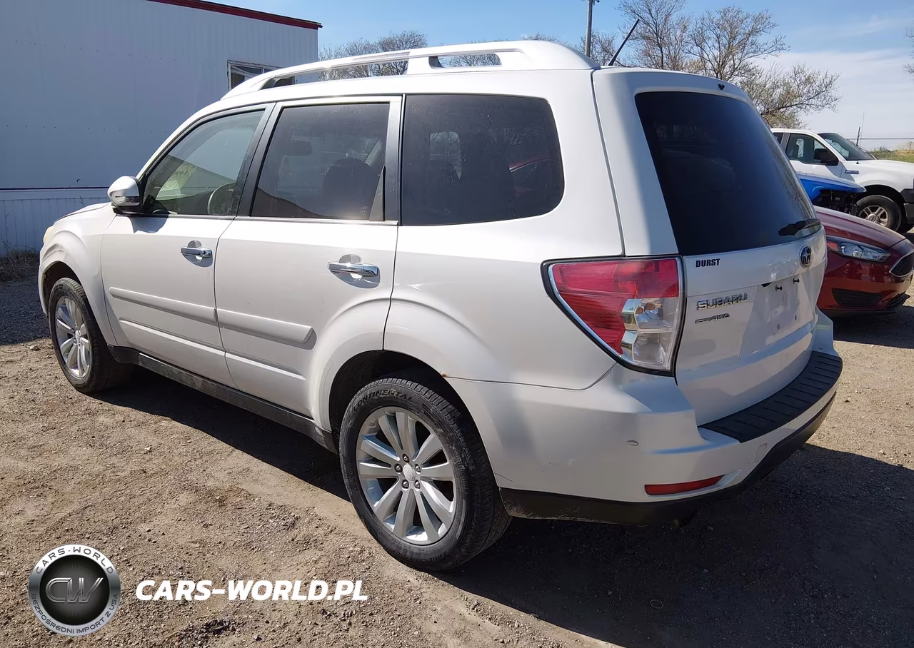 2011 Subaru Forester 2.5X Touring VIN:JF2SHBGC4BH707279 - 3
