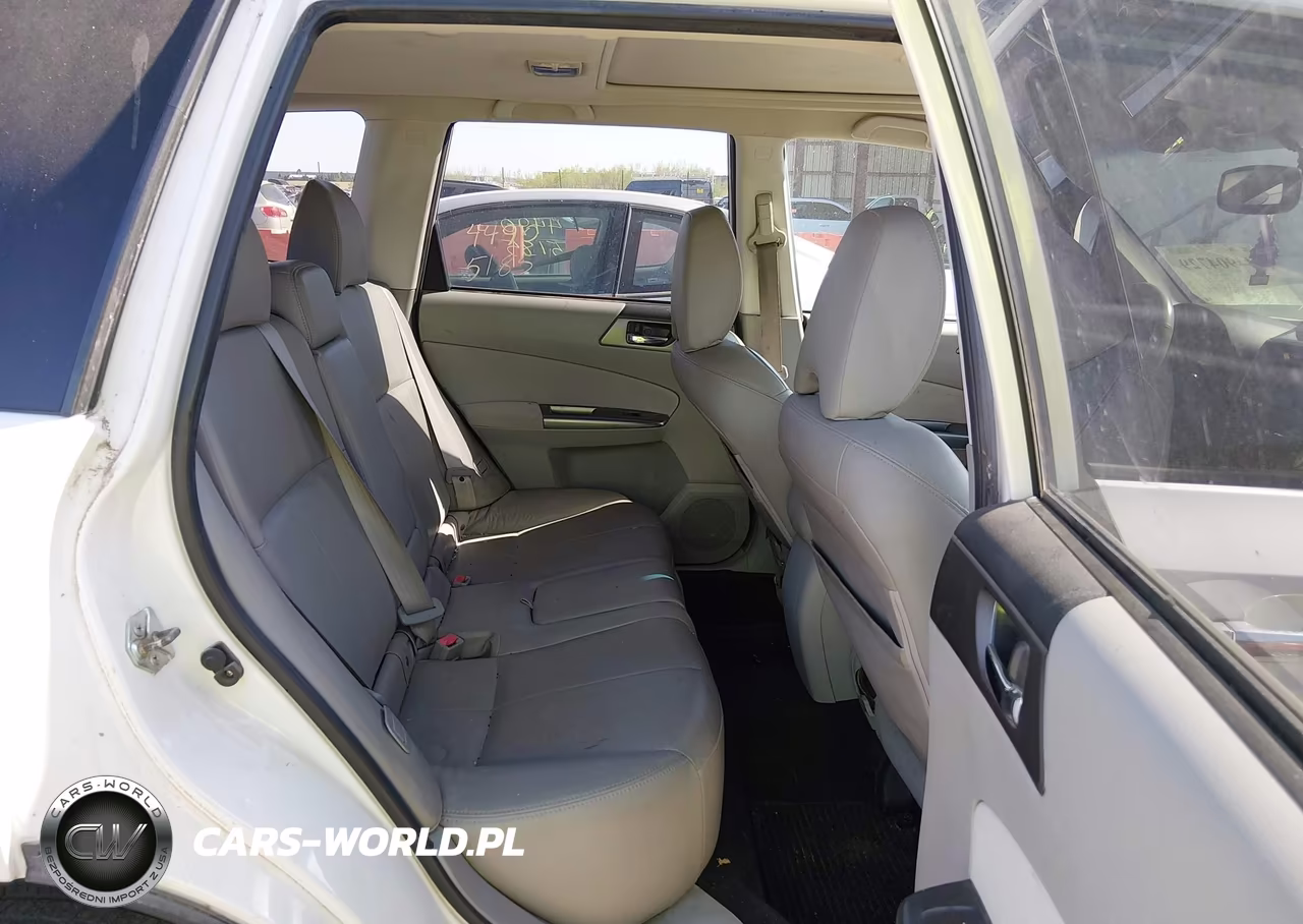 2011 Subaru Forester 2.5X Touring VIN:JF2SHBGC4BH707279 - 8