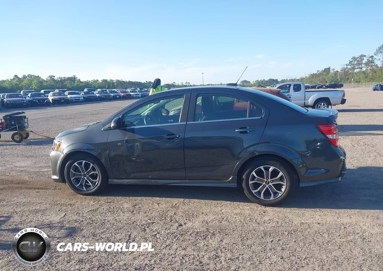 2020 Chevrolet Sonic Fwd Lt VIN:1G1JD5SB0L4136641 - 14