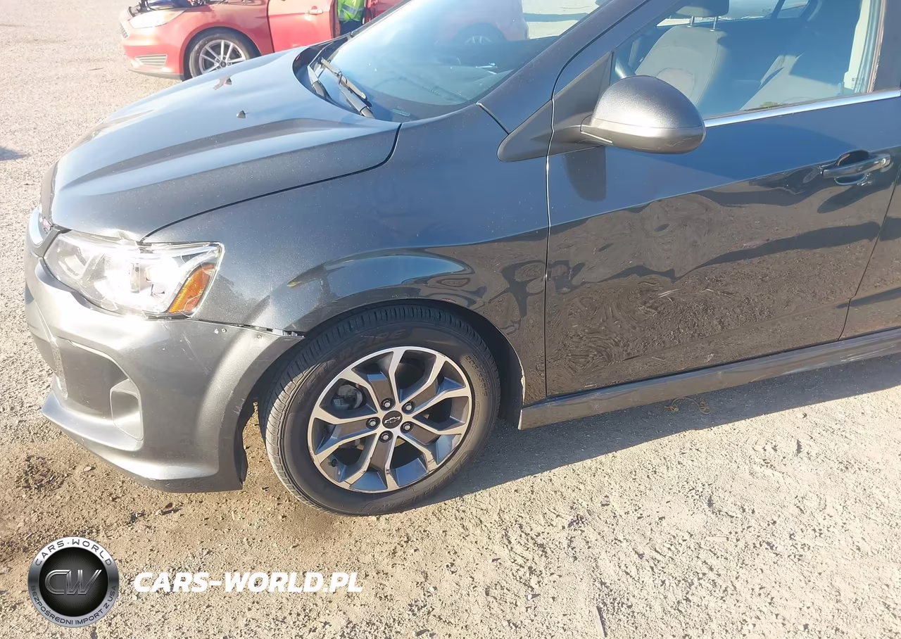 2020 Chevrolet Sonic Fwd Lt VIN:1G1JD5SB0L4136641 - 6
