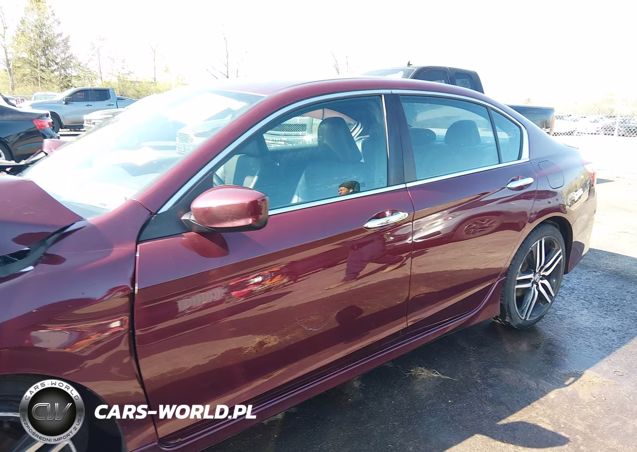 2017 Honda Accord Sport VIN:1HGCR2F58HA127328 - 14