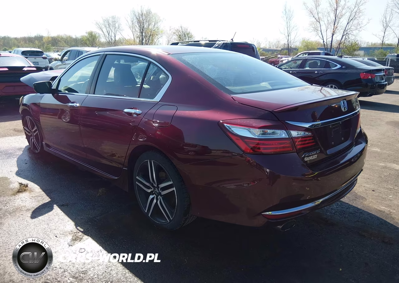 2017 Honda Accord Sport VIN:1HGCR2F58HA127328 - 3