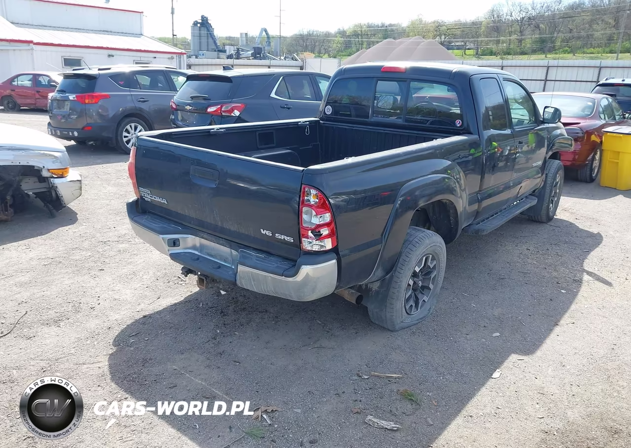 2005 Toyota Tacoma Base V6 VIN:5TEUU42N25Z055420 - 4