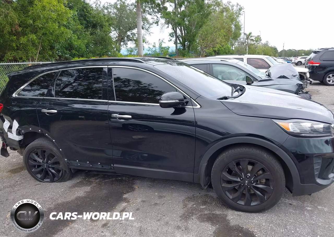 2020 Kia Sorento 3.3L S VIN:5XYPG4A59LG703168 - 13