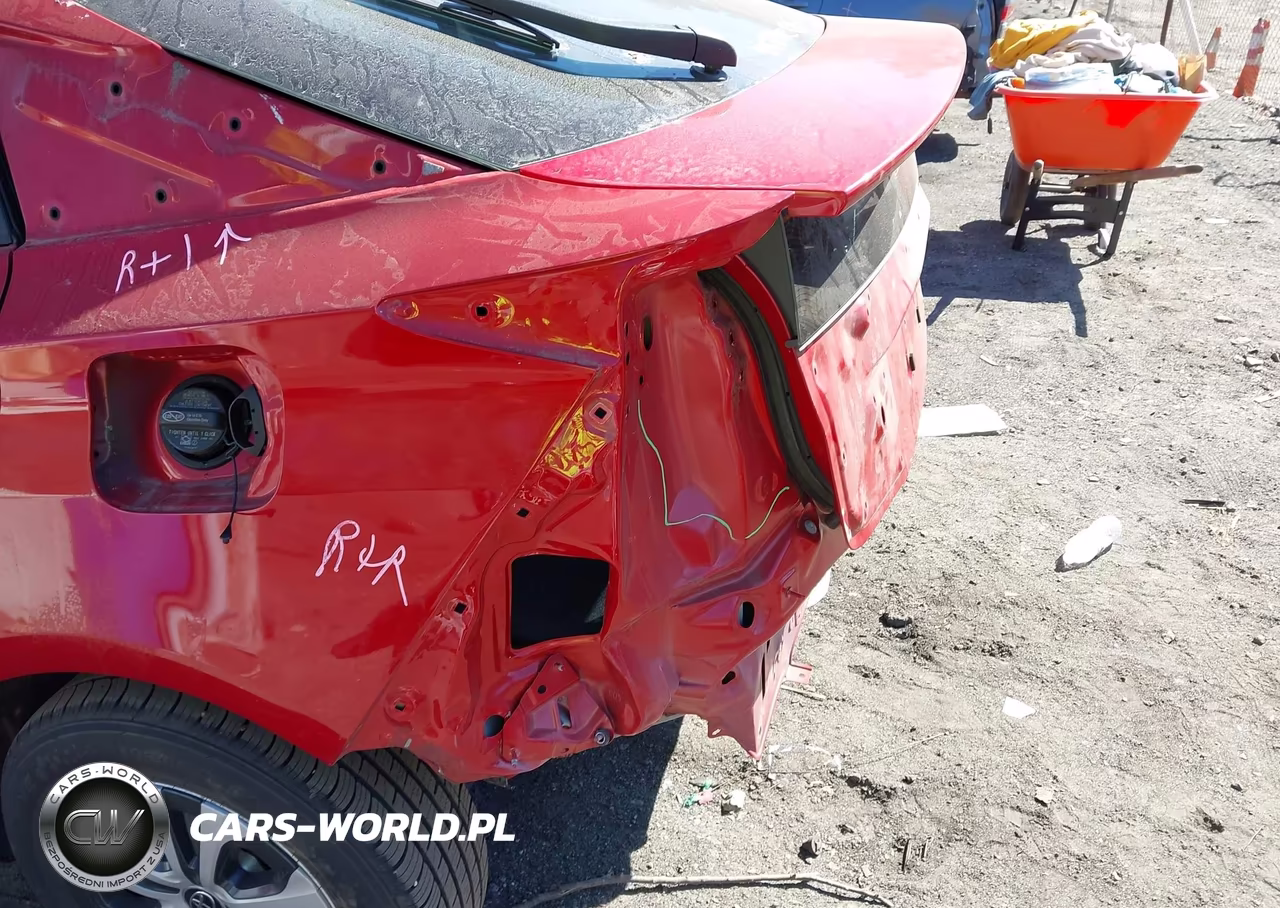 2019 Toyota Prius Xle VIN:JTDL9RFU1K3000561 - 6