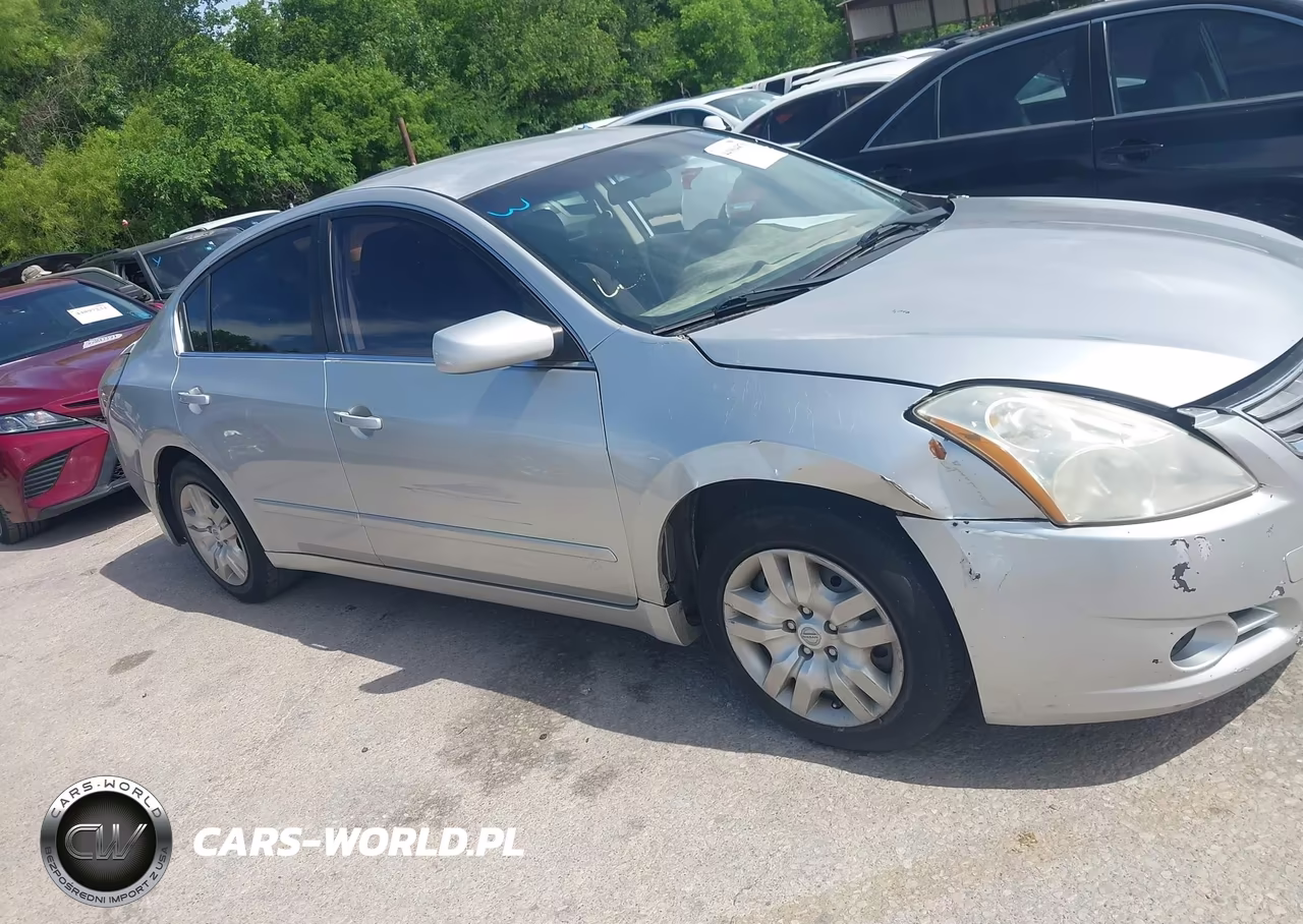 2011 Nissan Altima 2.5 S VIN:1N4AL2AP8BN488936 - 13