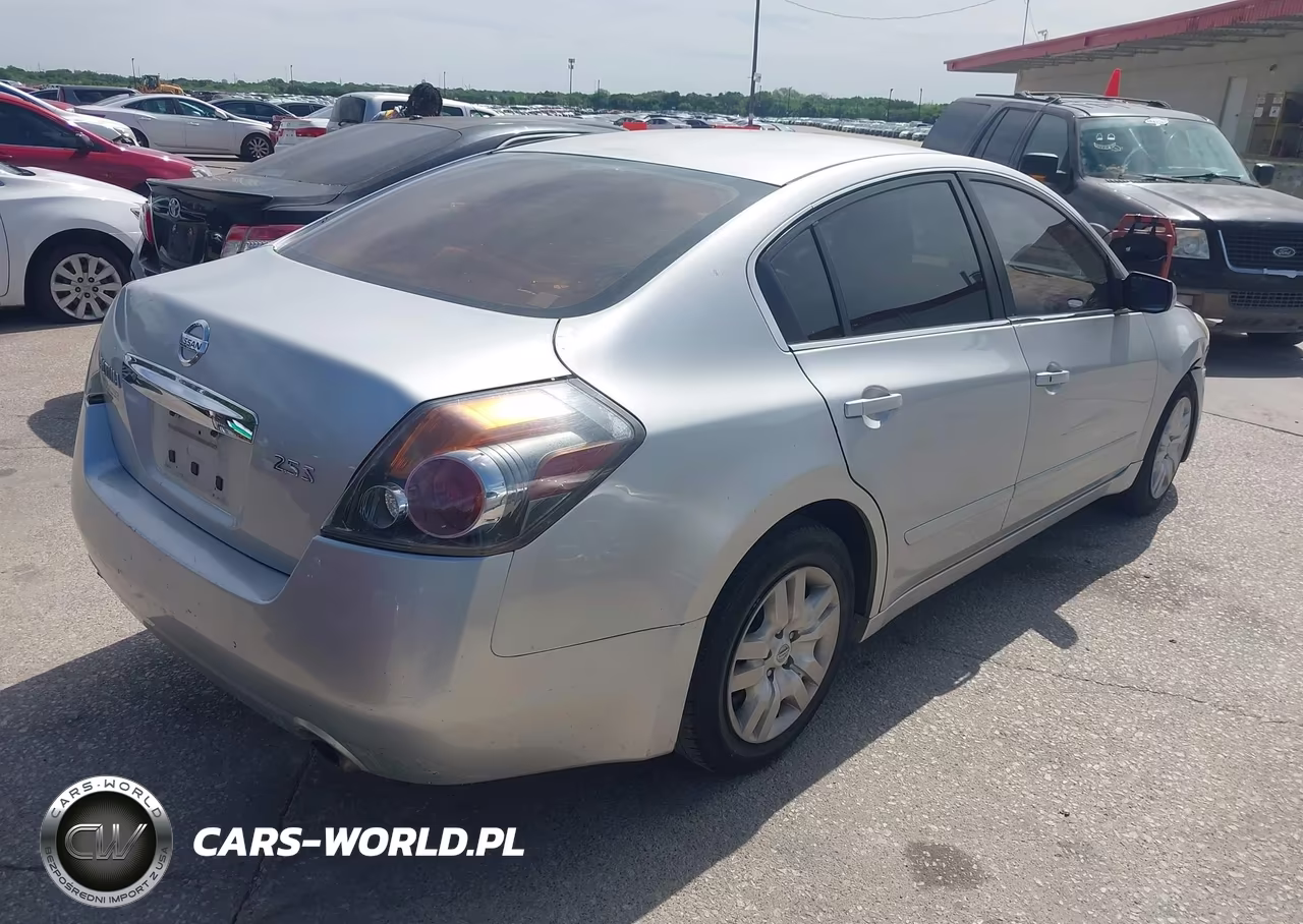 2011 Nissan Altima 2.5 S VIN:1N4AL2AP8BN488936 - 4