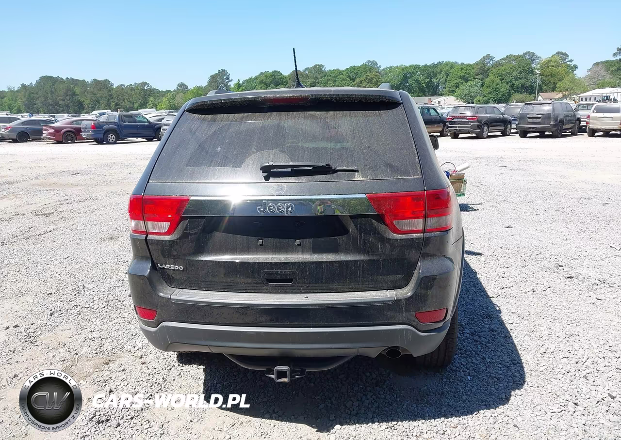 2013 Jeep Grand Cherokee Laredo VIN:1C4RJEAGXDC653369 - 15