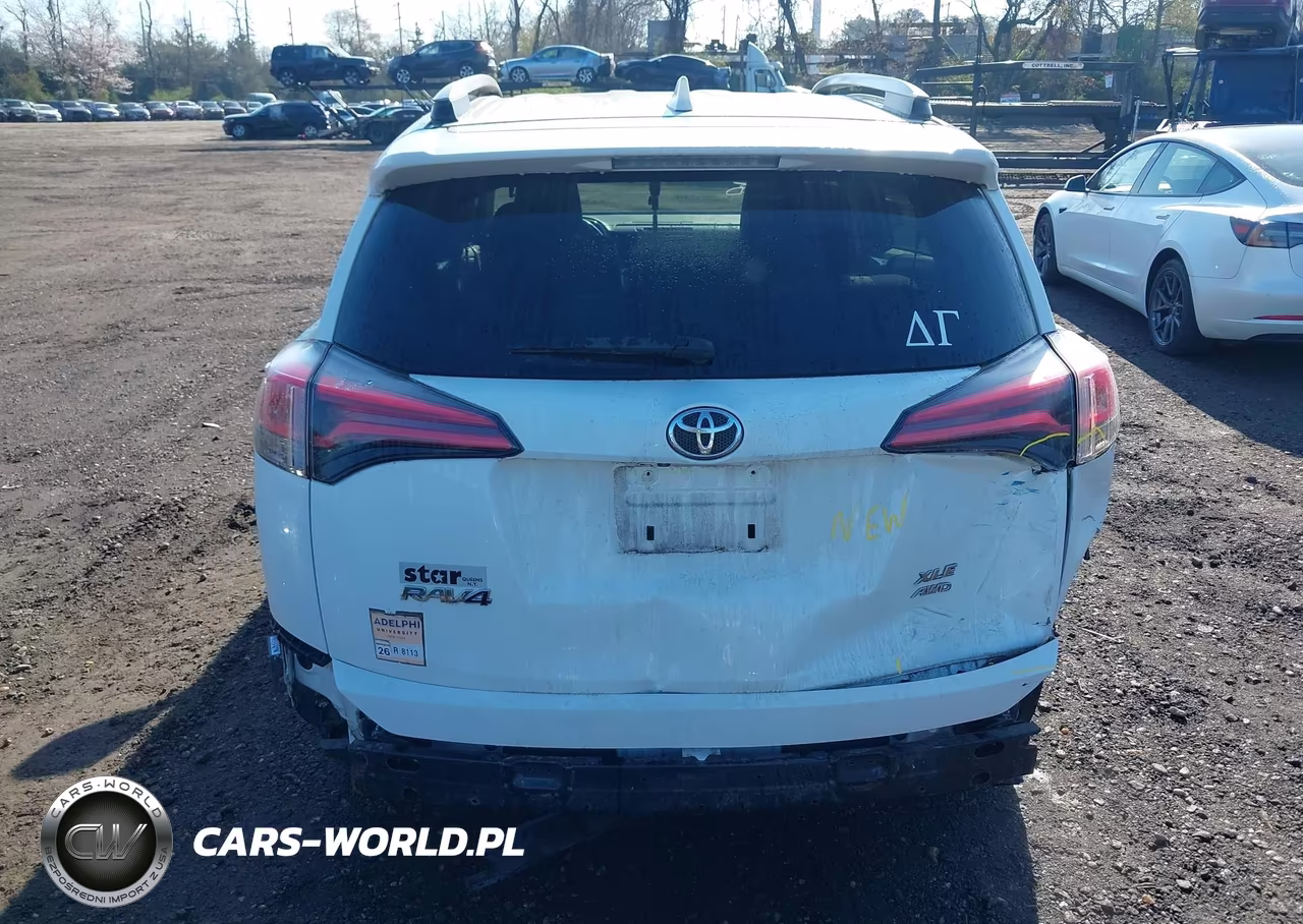 2018 Toyota Rav4 Xle VIN:JTMRFREVXJJ742559 - 16