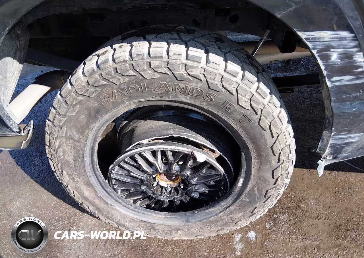 2023 Ford F-150 Xl VIN:1FTFW1E54PFA68215 - 18