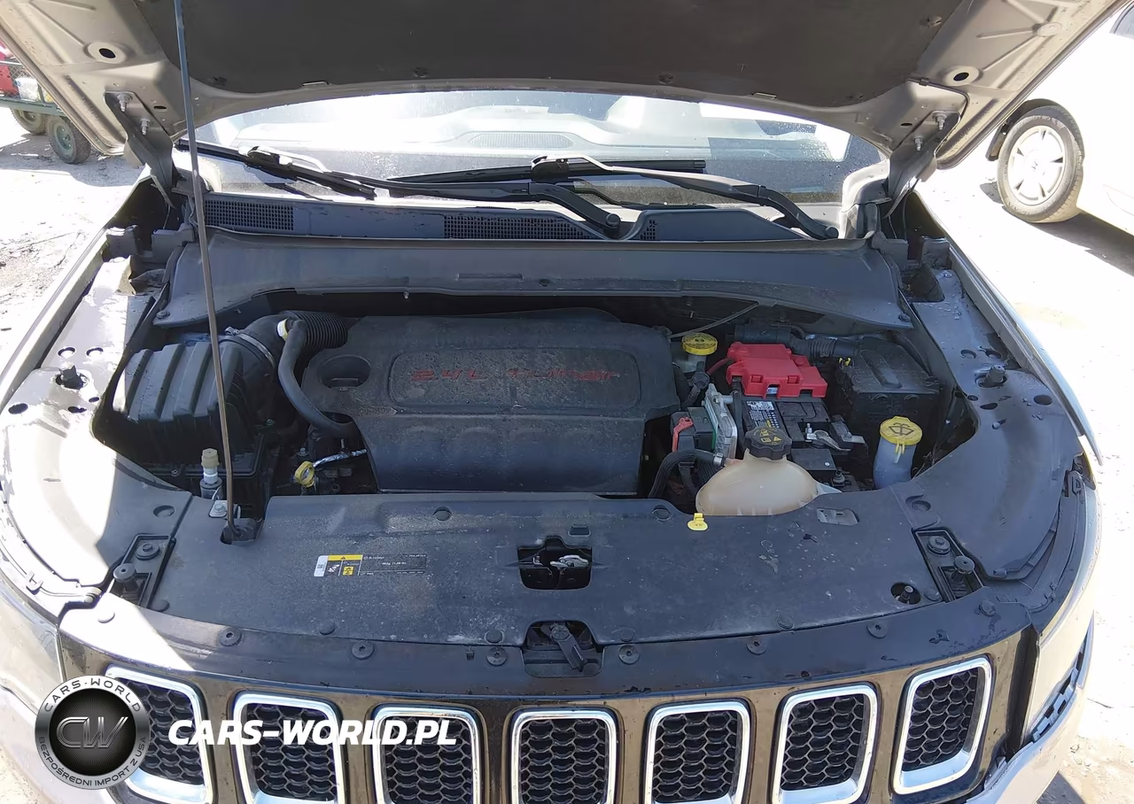 2019 Jeep Compass Latitude 4X4 VIN:3C4NJDBB9KT729399 - 10