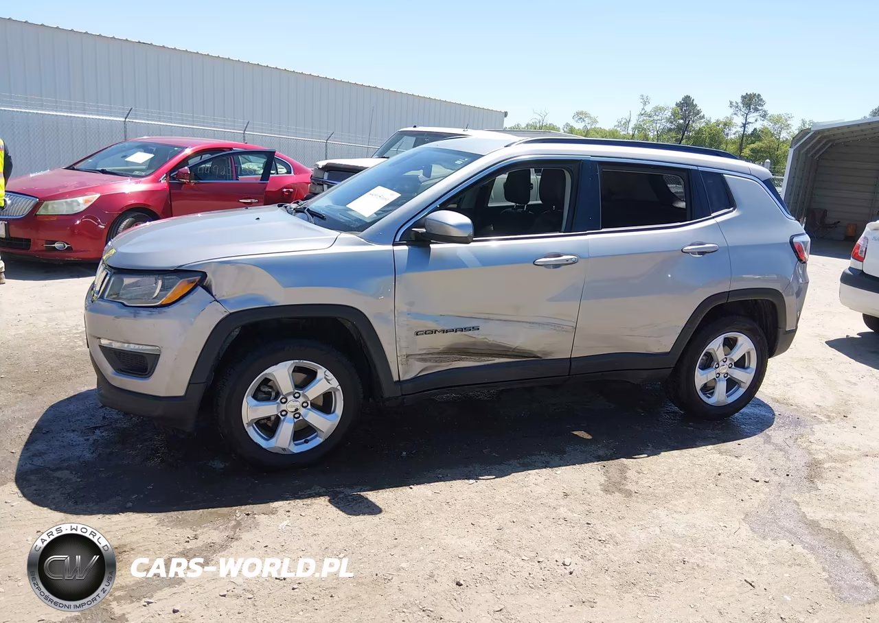 2019 Jeep Compass Latitude 4X4 VIN:3C4NJDBB9KT729399 - 14