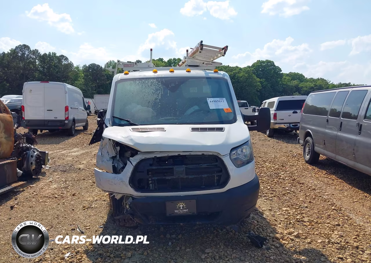 2018 Ford Transit-250 Cutaway VIN:1FDYR5PM0JKA93067 - 14