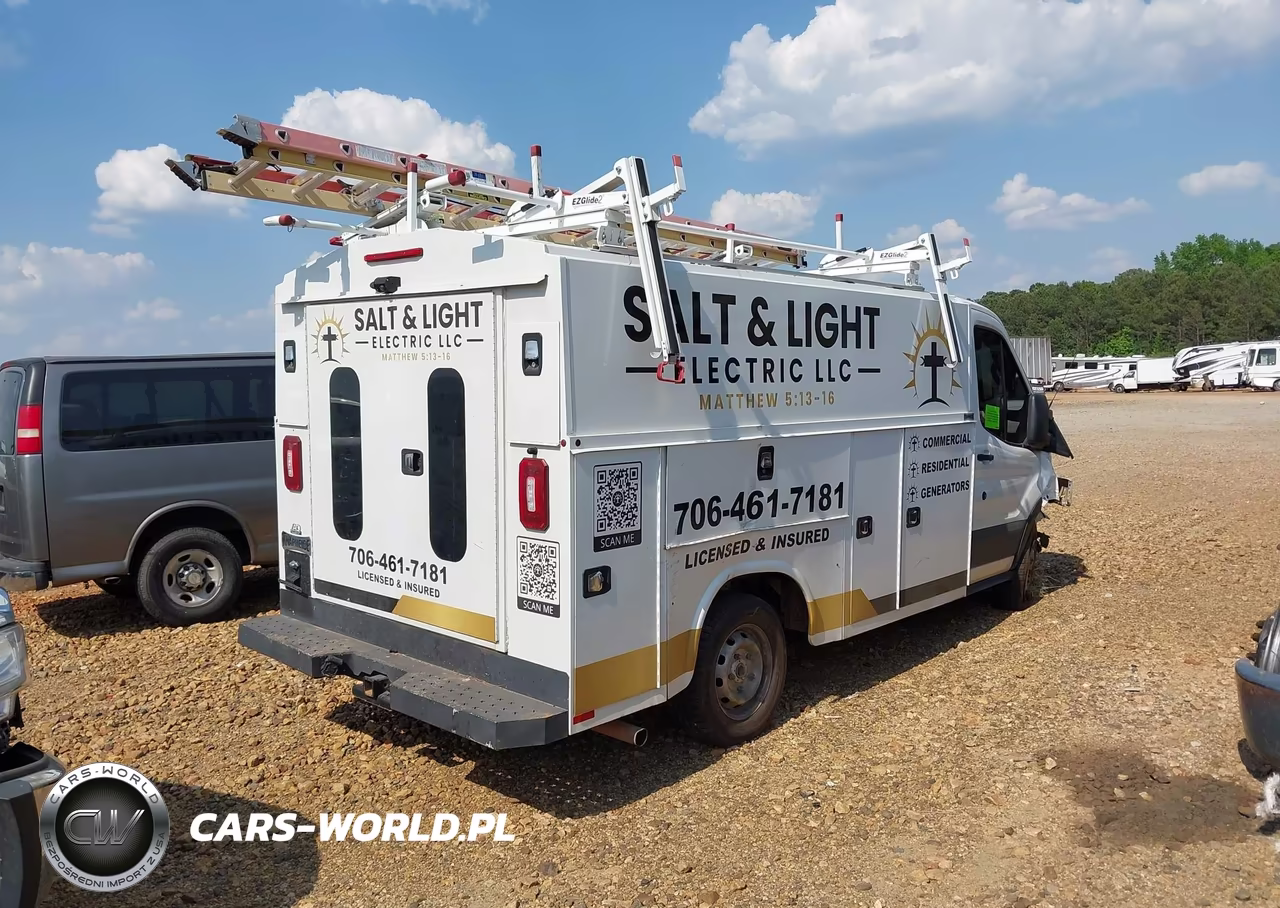 2018 Ford Transit-250 Cutaway VIN:1FDYR5PM0JKA93067 - 4