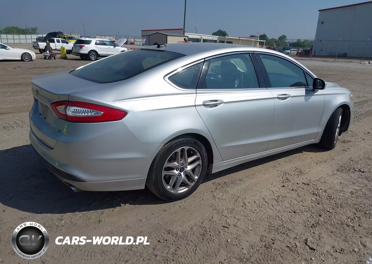 2013 Ford Fusion Se VIN:3FA6P0HR4DR280574 - 4