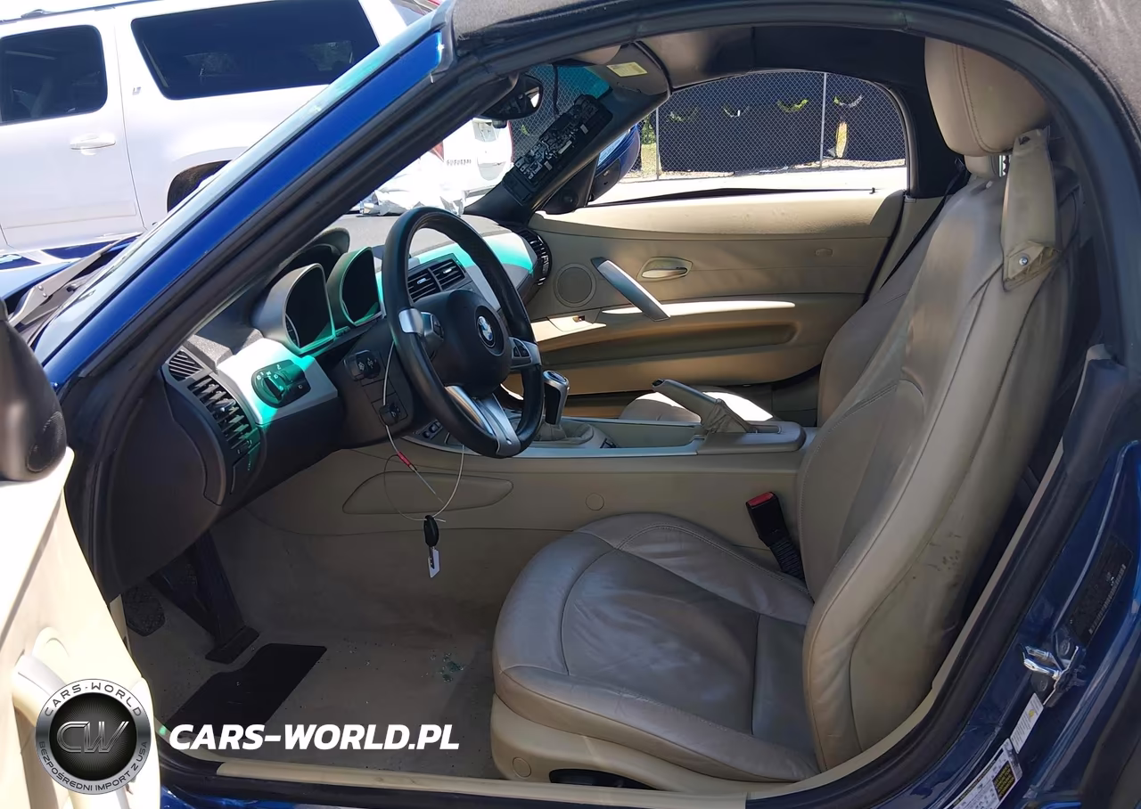 2008 BMW Z4 3.0Si VIN:4USBU53528LW93885 - 5