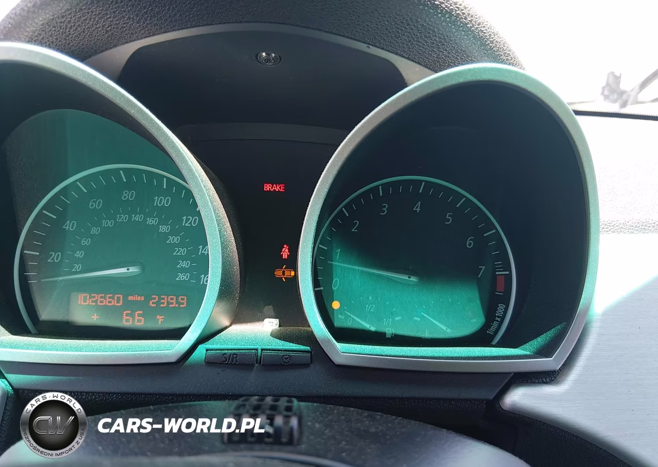 2008 BMW Z4 3.0Si VIN:4USBU53528LW93885 - 7
