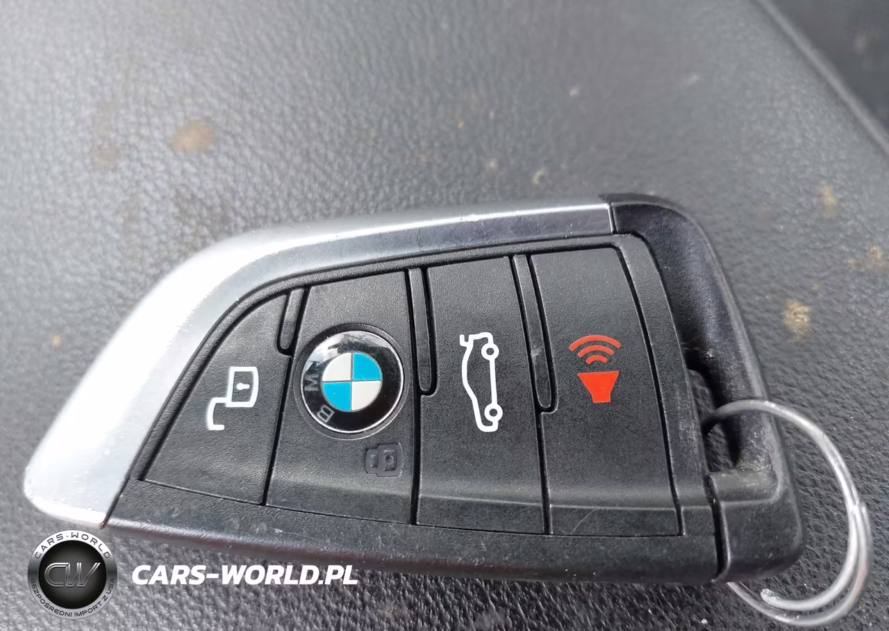 2023 BMW 330I xDrive VIN:3MW89FF03P8D71816 - 11