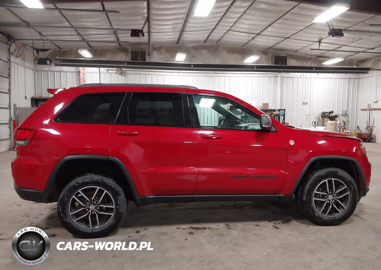 2017 Jeep Grand Cherokee Trailhawk 4X4 VIN:1C4RJFLG6HC655063 - 13