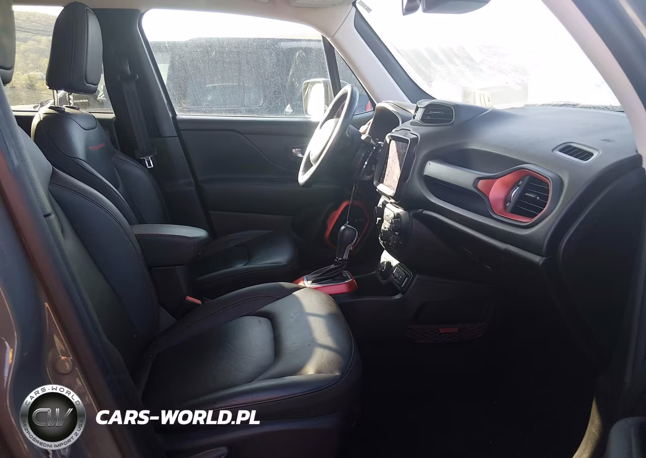 2021 Jeep Renegade Trailhawk 4X4 VIN:ZACNJDC19MPM25793 - 5