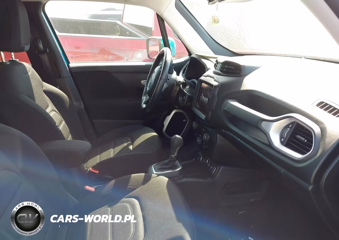 2019 Jeep Renegade Latitude 4X4 VIN:ZACNJBBB6KPK37406 - 5