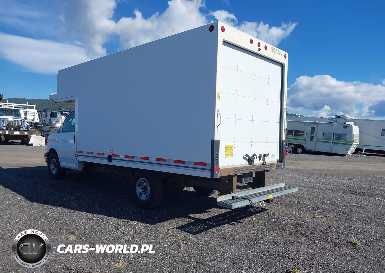 2021 Chevrolet Express Cutaway Work Van VIN:1GB0GSF74M1155571 - 3