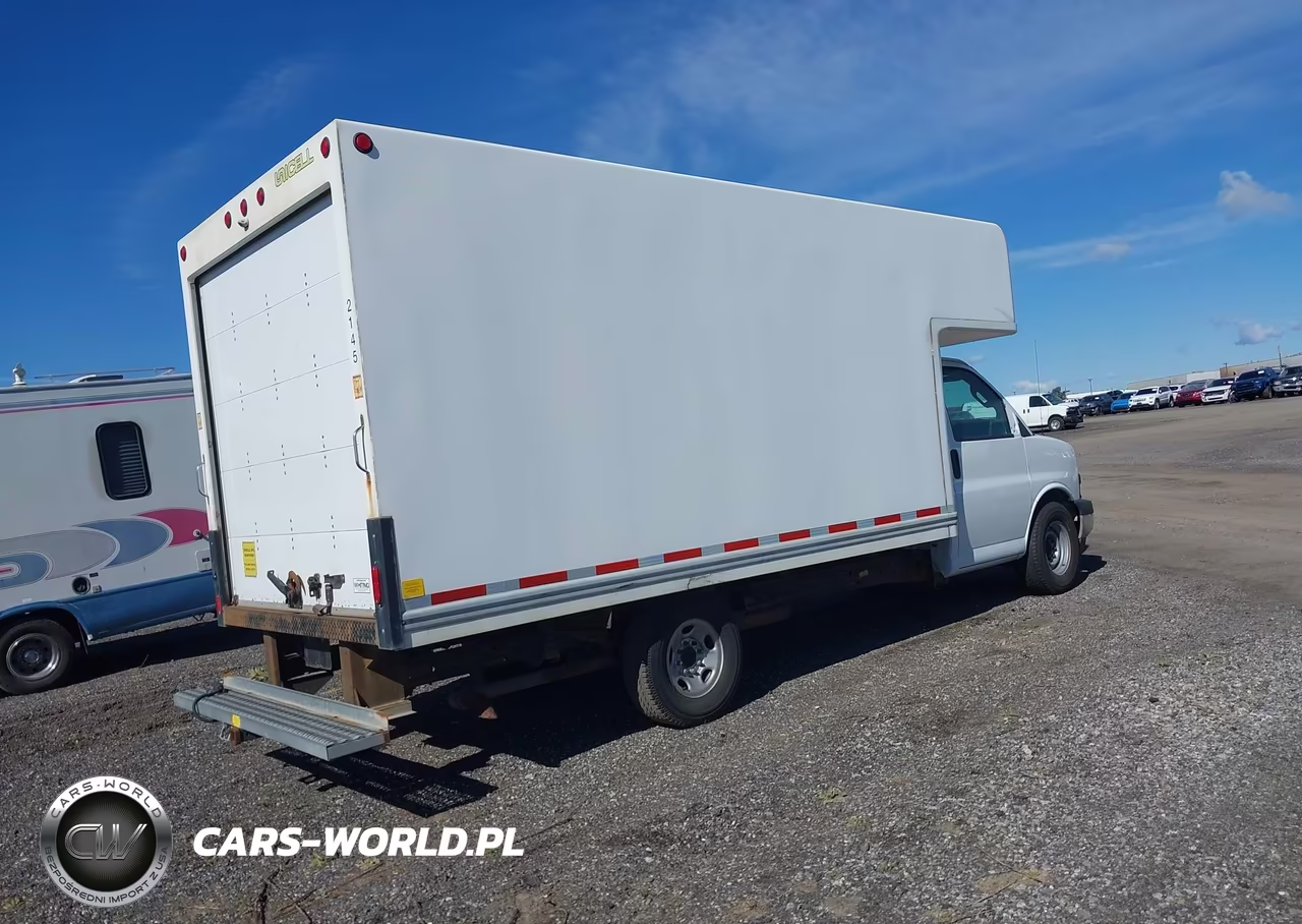 2021 Chevrolet Express Cutaway Work Van VIN:1GB0GSF74M1155571 - 4
