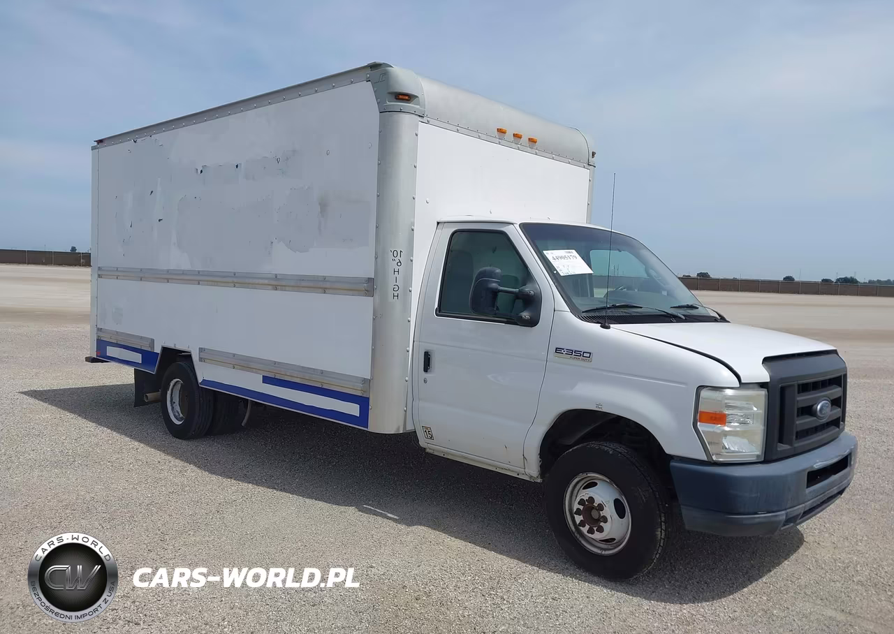 2012 Ford E-350 Cutaway