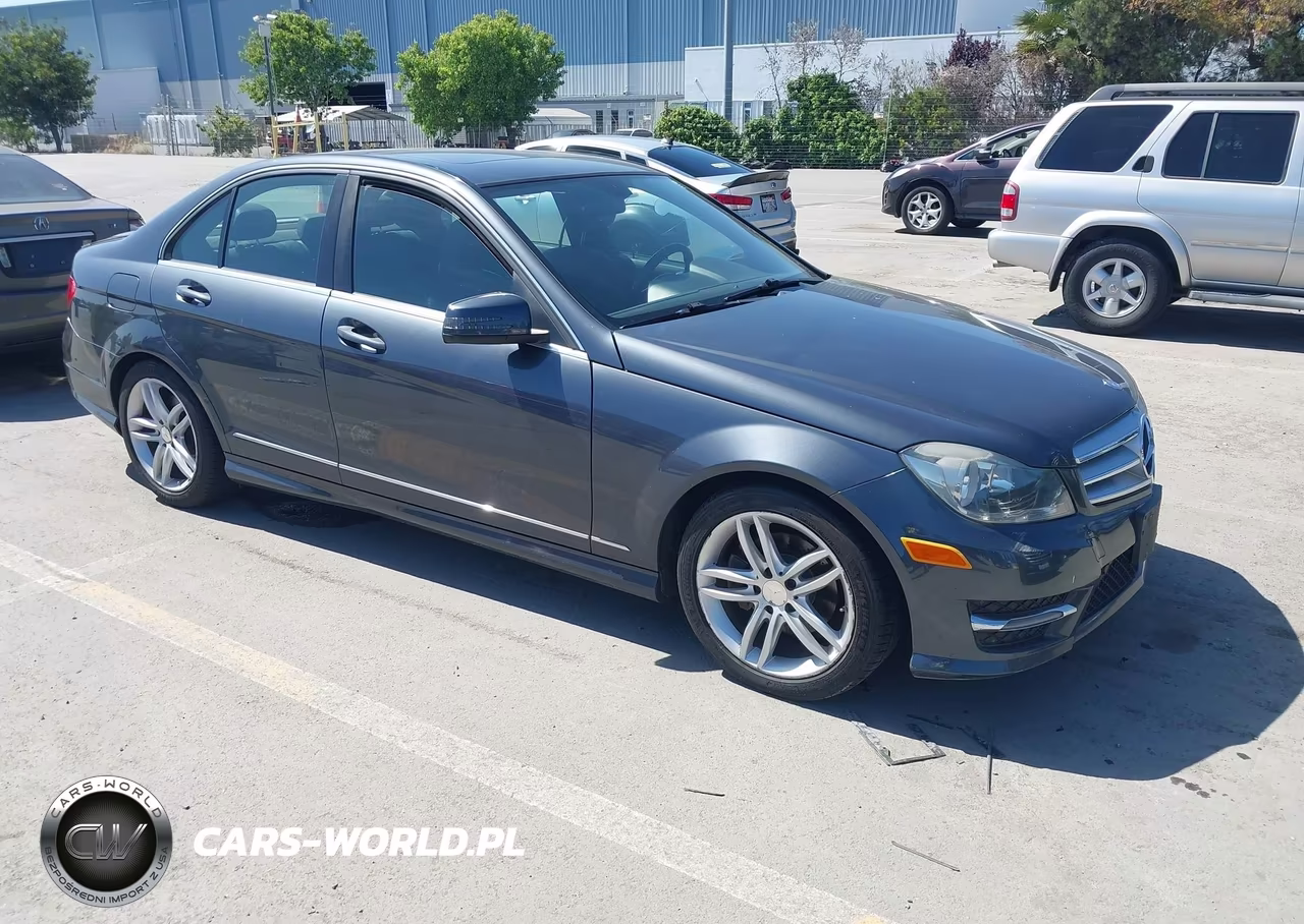 2013 Mercedes-Benz C 250 Sport