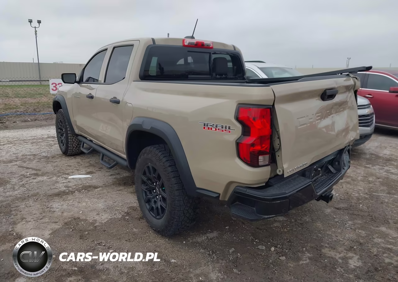 2024 Chevrolet Colorado 4Wd Trail Boss VIN:1GCPTEEKXR1195609 - 3