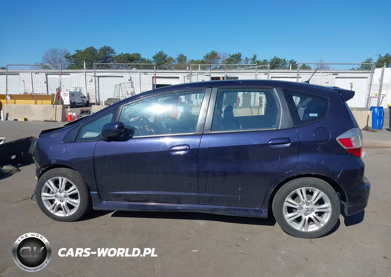2009 Honda Fit Sport VIN:JHMGE88449S028079 - 15