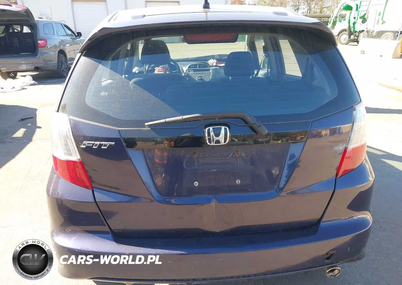 2009 Honda Fit Sport VIN:JHMGE88449S028079 - 17