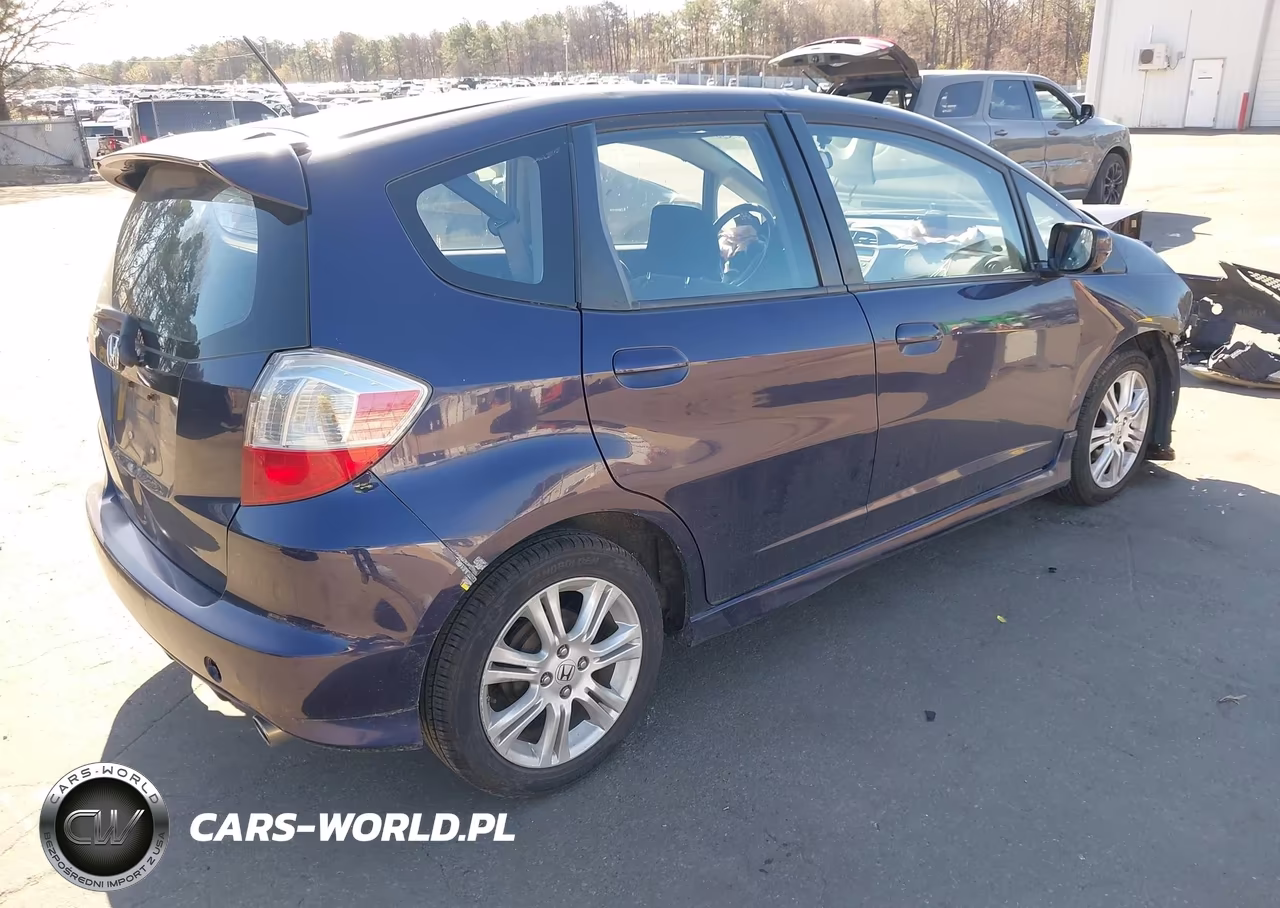2009 Honda Fit Sport VIN:JHMGE88449S028079 - 4