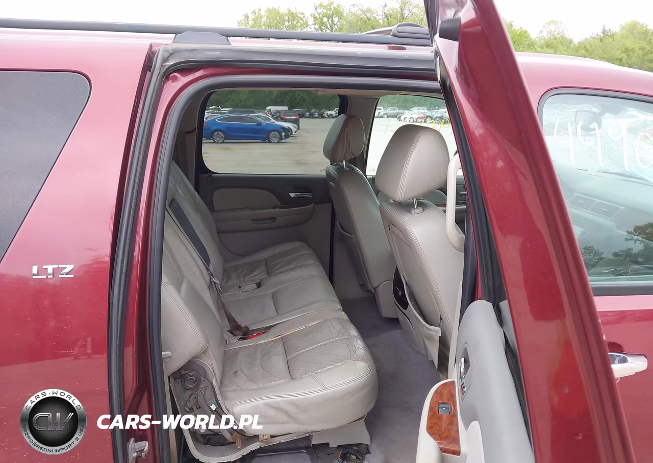 2008 Chevrolet Suburban 1500 Ltz VIN:3GNFK163X8G174121 - 8