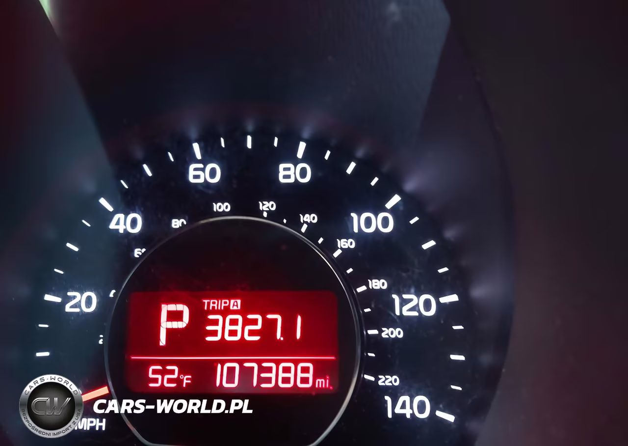 2015 Kia Soul VIN:KNDJN2A28F7800028 - 15