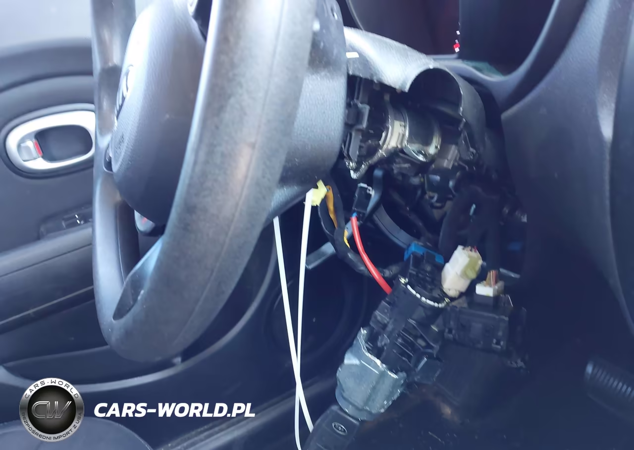 2015 Kia Soul VIN:KNDJN2A28F7800028 - 17