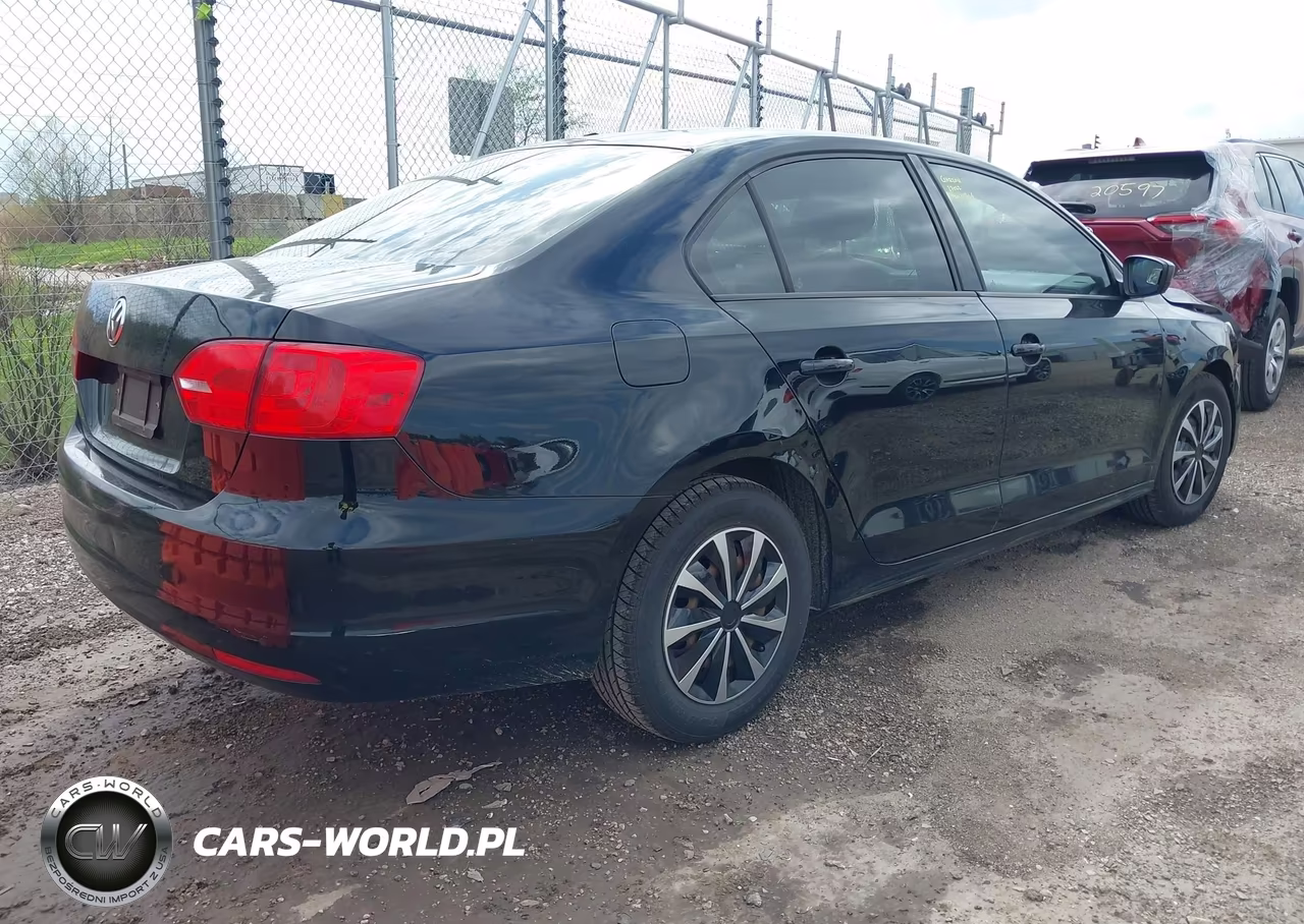 2012 Volkswagen Jetta 2.0L S VIN:3VW2K7AJ8CM360831 - 4