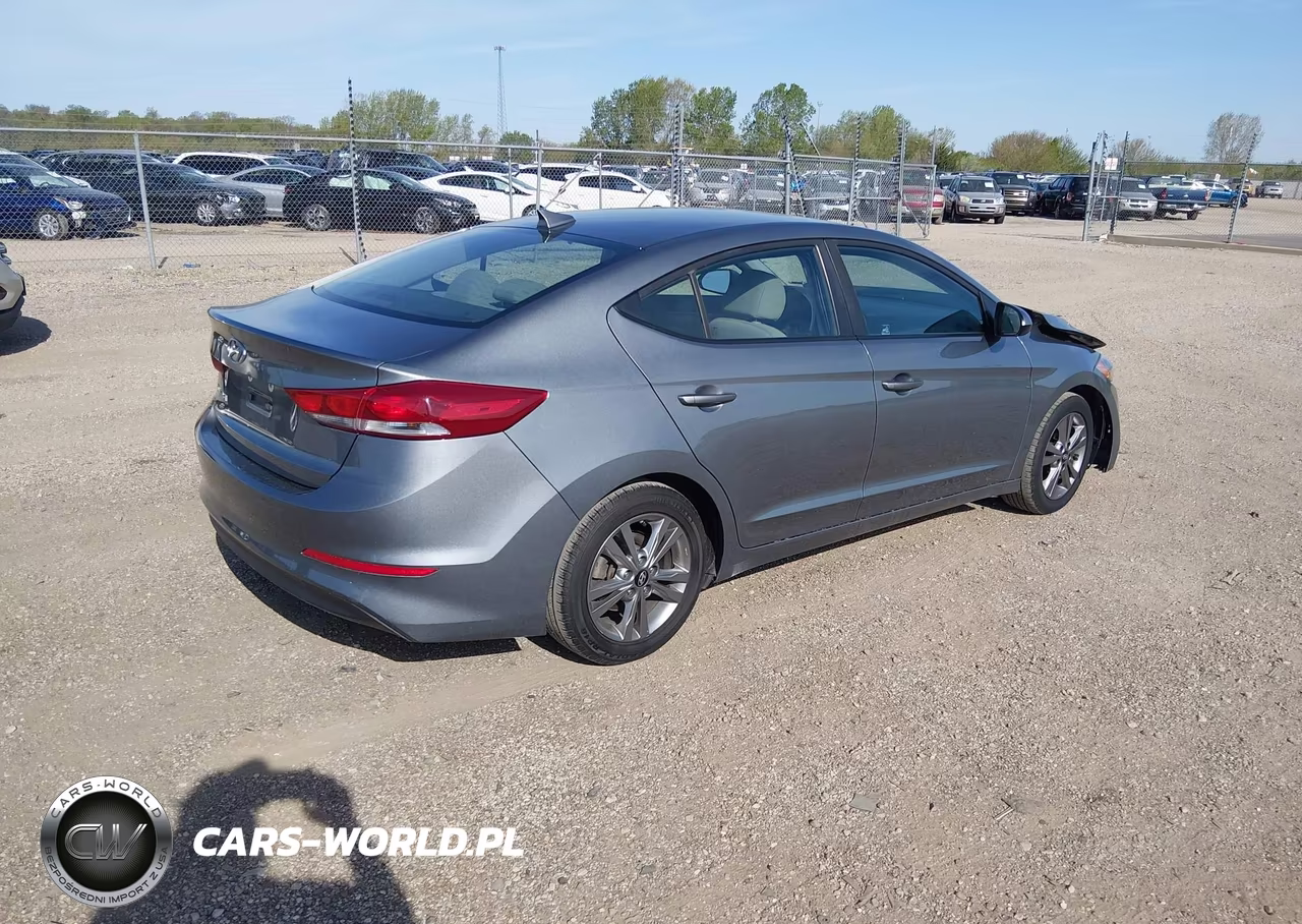 2018 Hyundai Elantra Sel VIN:KMHD84LF3JU623586 - 4